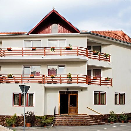 Vila Mihu Hotel Feredőgyógy Kültér fotó