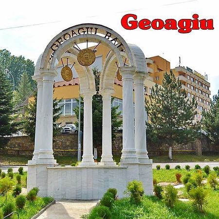 Vila Mihu Hotel Feredőgyógy Kültér fotó
